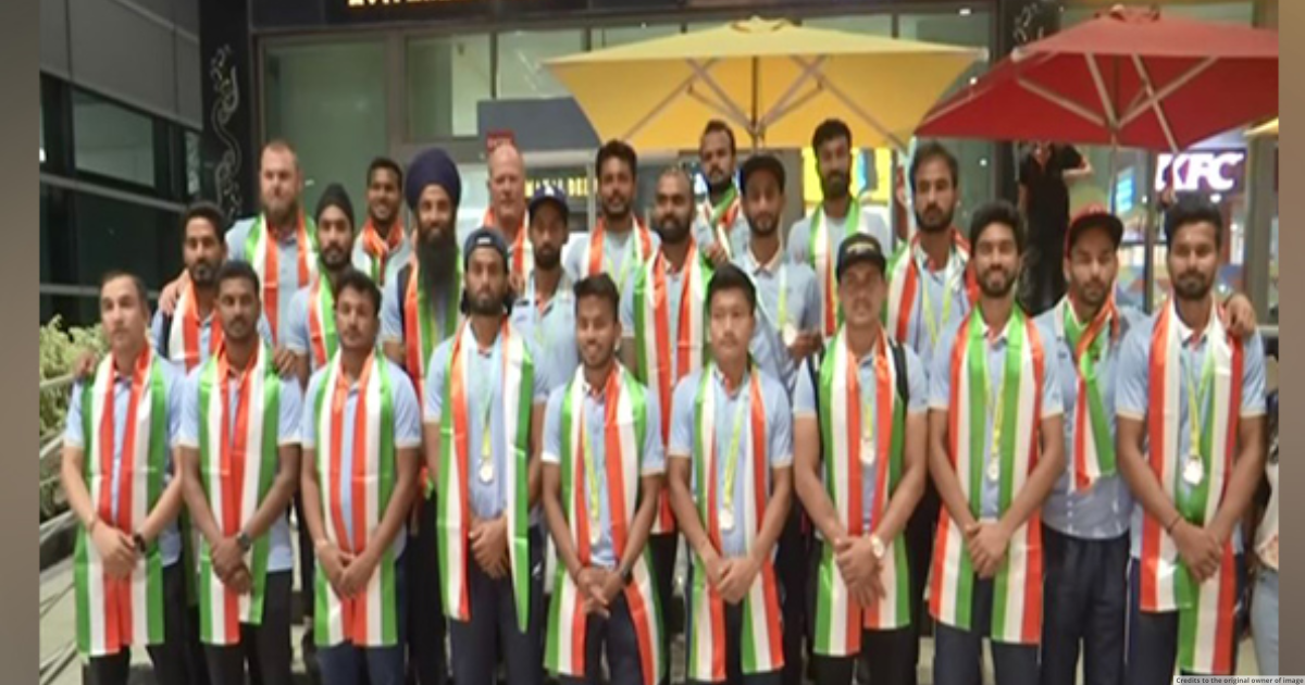 Indian men's hockey team receives warm welcome after successful CWG 2022 campaign